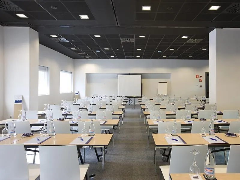 Hotel Zentral Castellana Norte Μαδρίτη 4*,